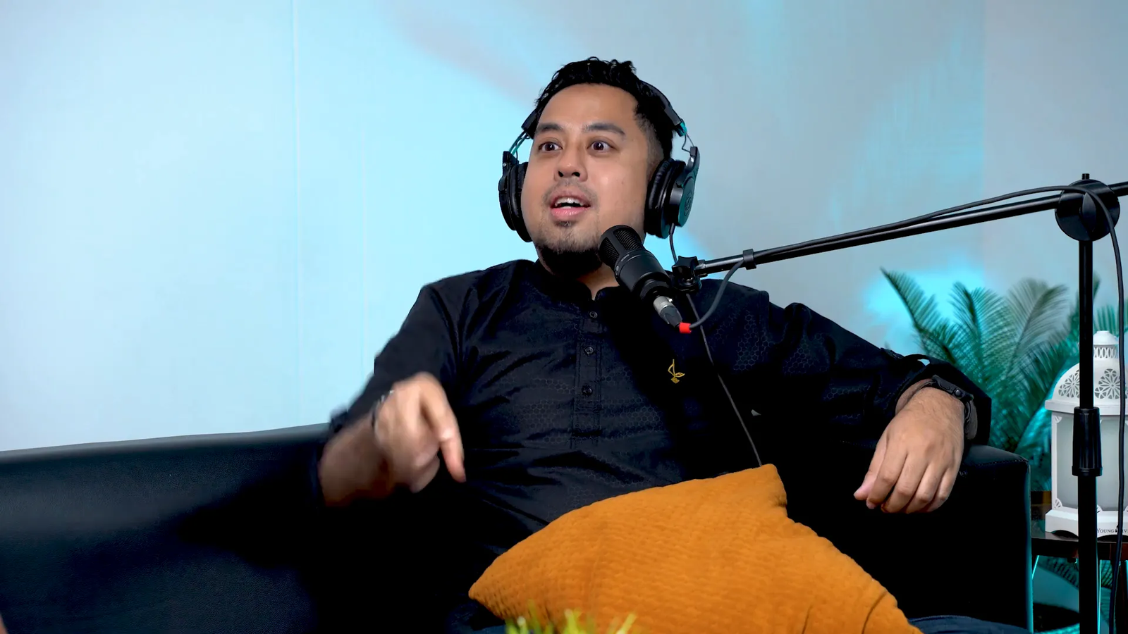 Ustaz Khairil discussing his early influences in life